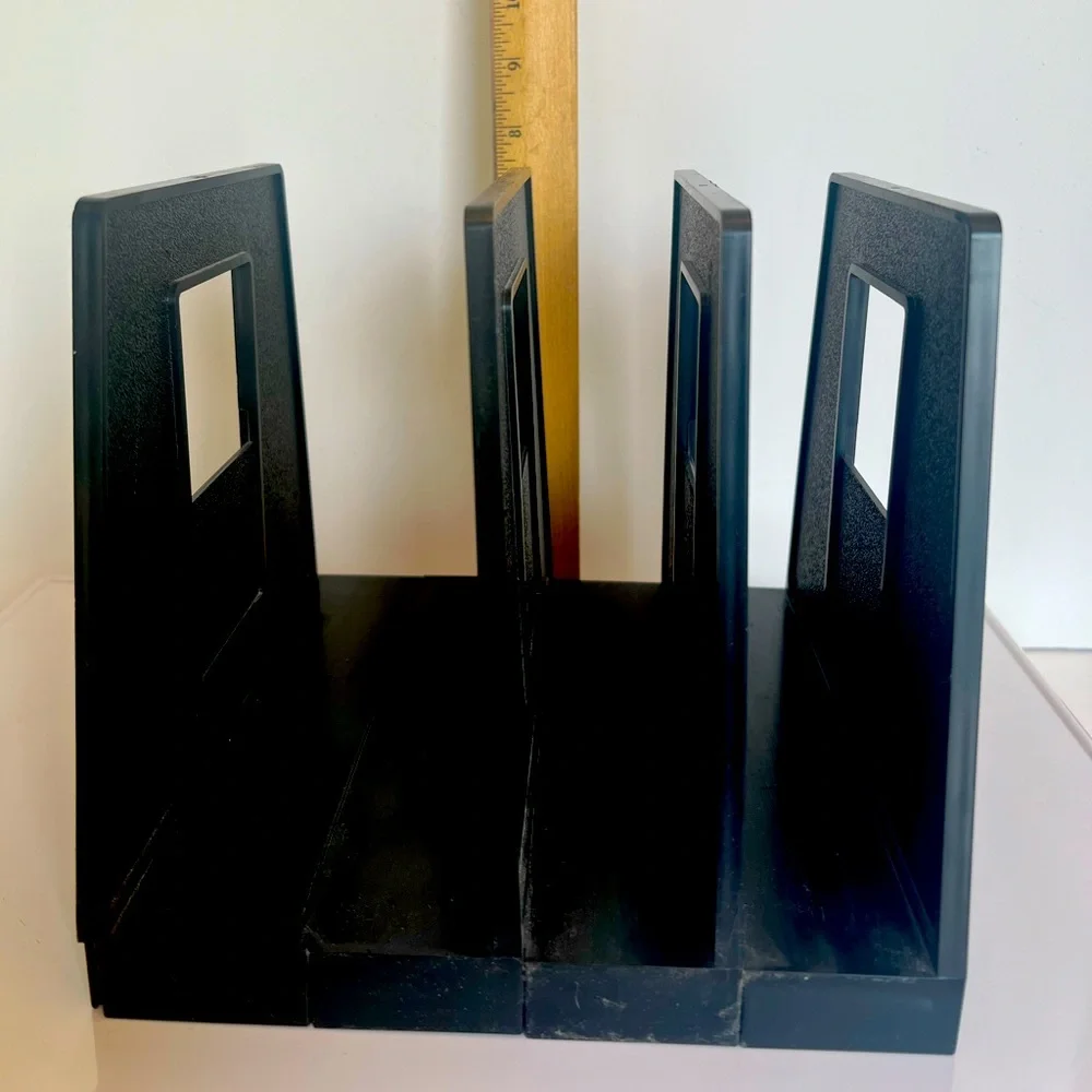 Adjustable Black Plastic File Folder Rack/Sorter. Rack has 3 Slots. Organizer. - Picture 4 of 5